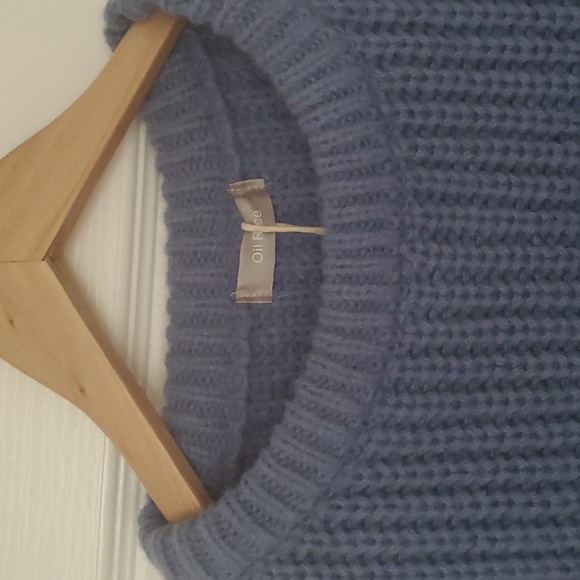 Oversized Round neck Knitted Sweater - Picture 4 of 10